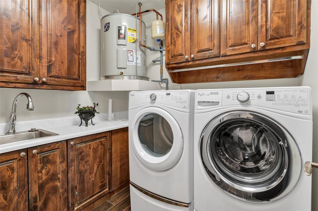 One Montgomery Plaza Residence Condo - Residential