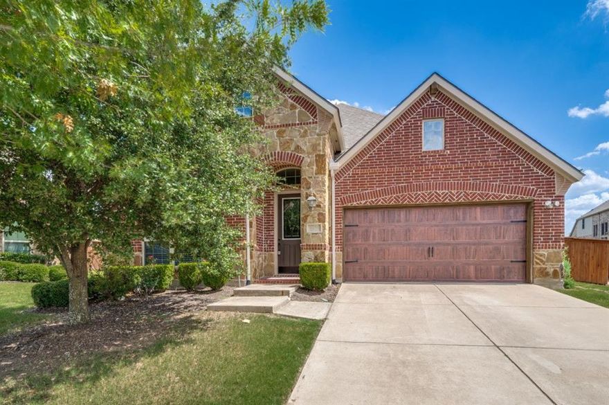 PRICE REDUCED FOR QUICK MOVE-IN…1 Story 4 bedroom 3 bath on oversized lot on greenbelt in Prosper ISD!  Open concept, granite tops, stainless, no carpet, wood or tile flooring, archways, rounded corners, split bedrooms, walk in pantry and closets. The master planned neighborhood provides multiple pools, fitness center, stocked pond, 8 mile trails and front yard lawn service is included.  Apply online