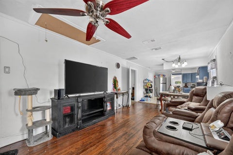 Tiny photo for 2216 Suewood Lane, Dallas, TX 75217 (MLS # 21395732)