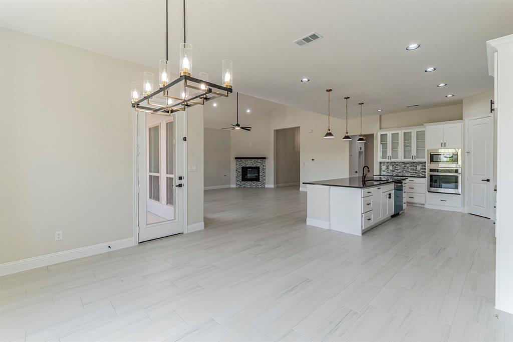 Steeplechase Country Est - Residential