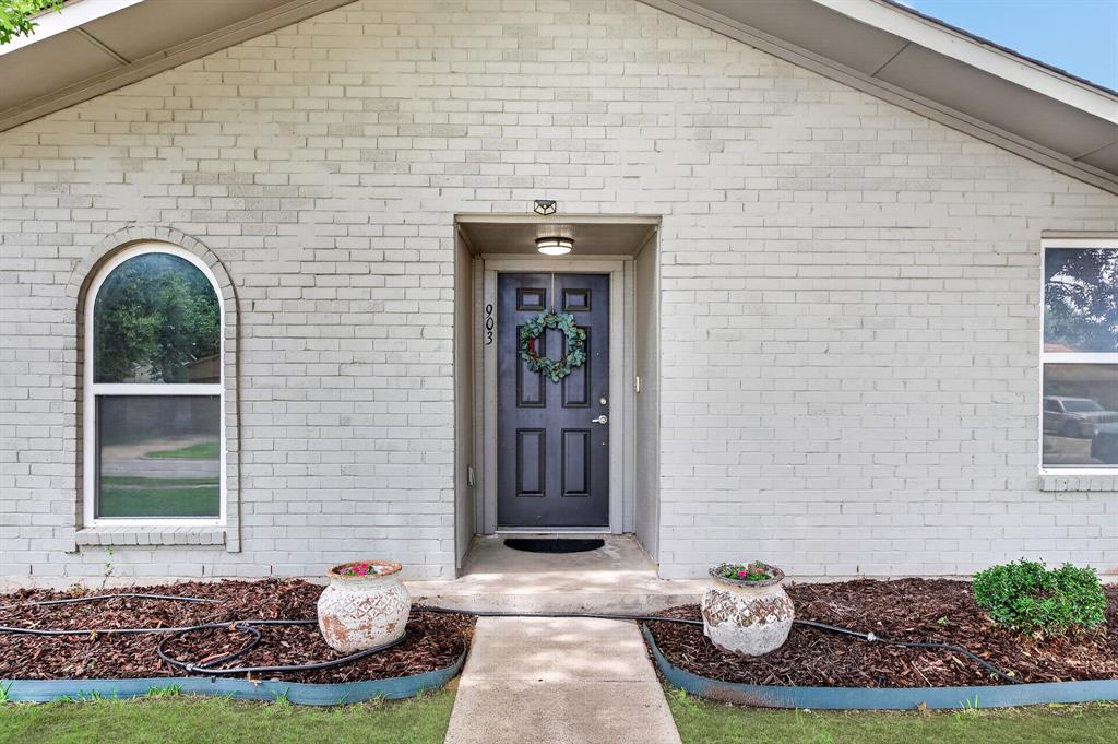 903 Grassy Glen Drive