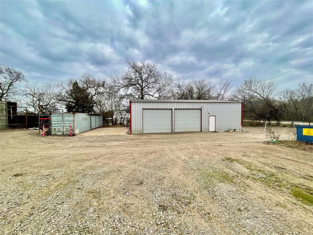 CHAPMAN - Commercial Lease