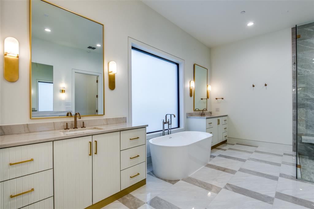 Hills of Kingswood - Residential