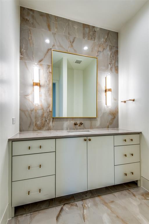 Hills of Kingswood - Residential