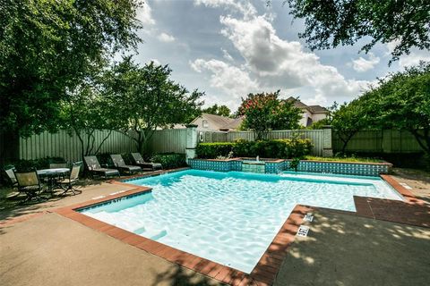 Tiny photo for 5950 Lindenshire Lane #202, Dallas, TX 75230 (MLS # 21099339)