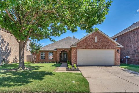 1940 Creek Crossing Drive Fort Worth TX 76247