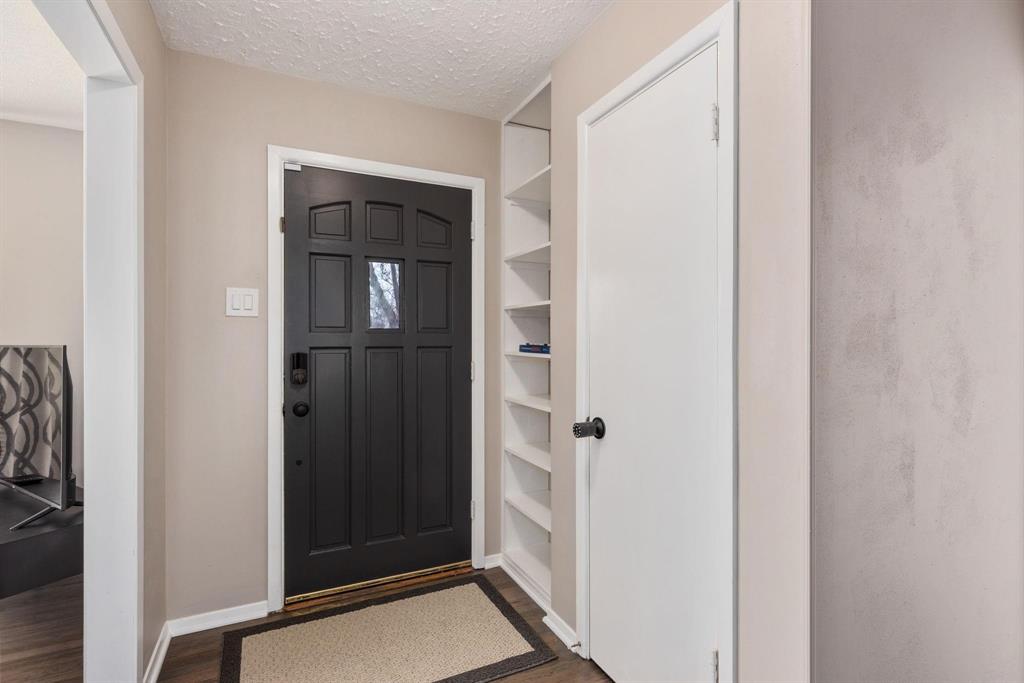 1501 Ronne Drive