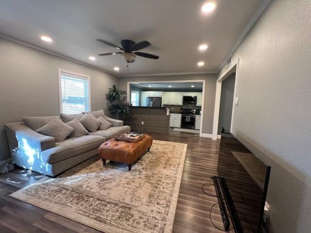 Elmwood West - Residential Lease