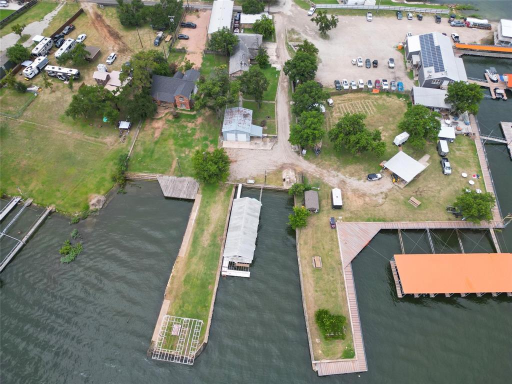 W M Baughs East View Lake Fro - Residential