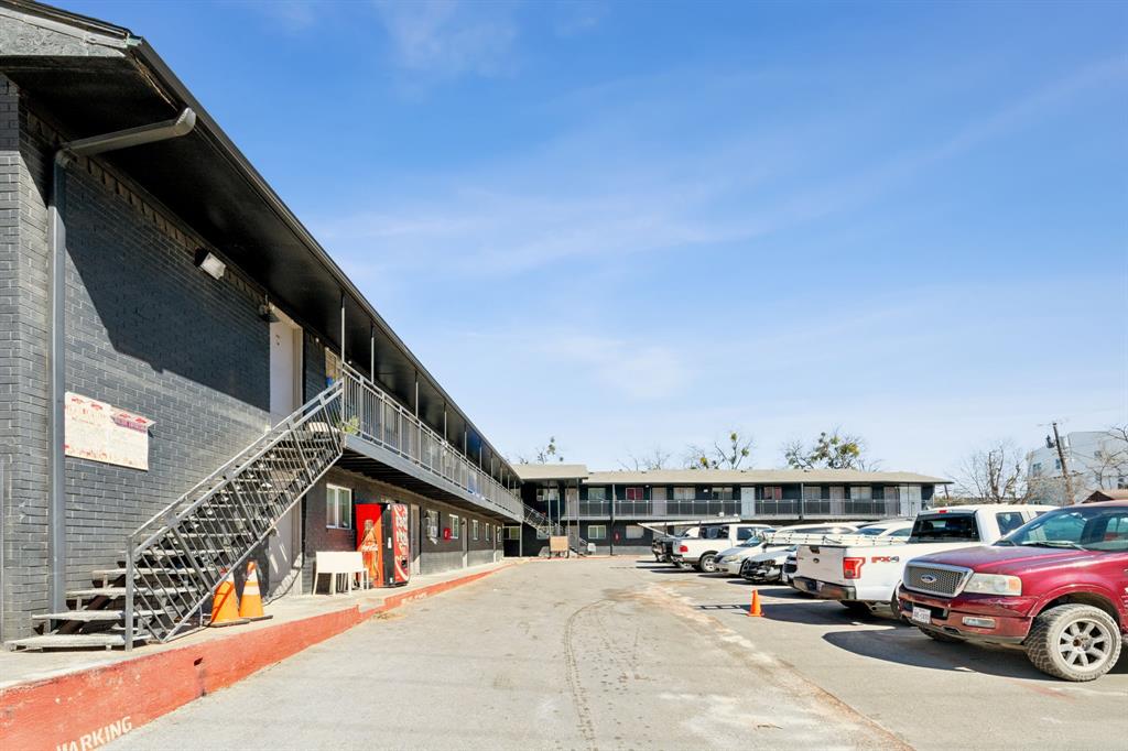 Oak Cliff Original Town Of - Residential Income