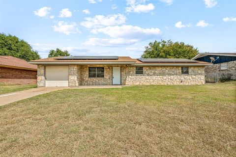 203 Moonlight Trail Stephenville TX 76401