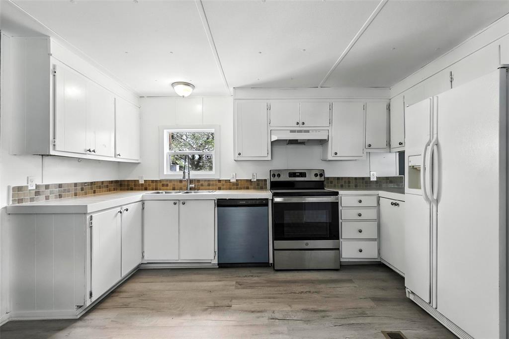 2657 Edgecliff Court