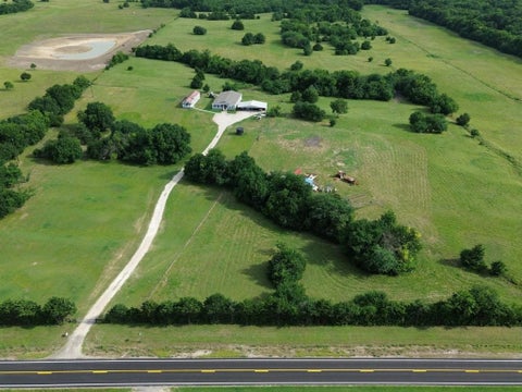 Photo of 4081 Fm 2736, Campbell, TX 75422 (MLS # 21399759)