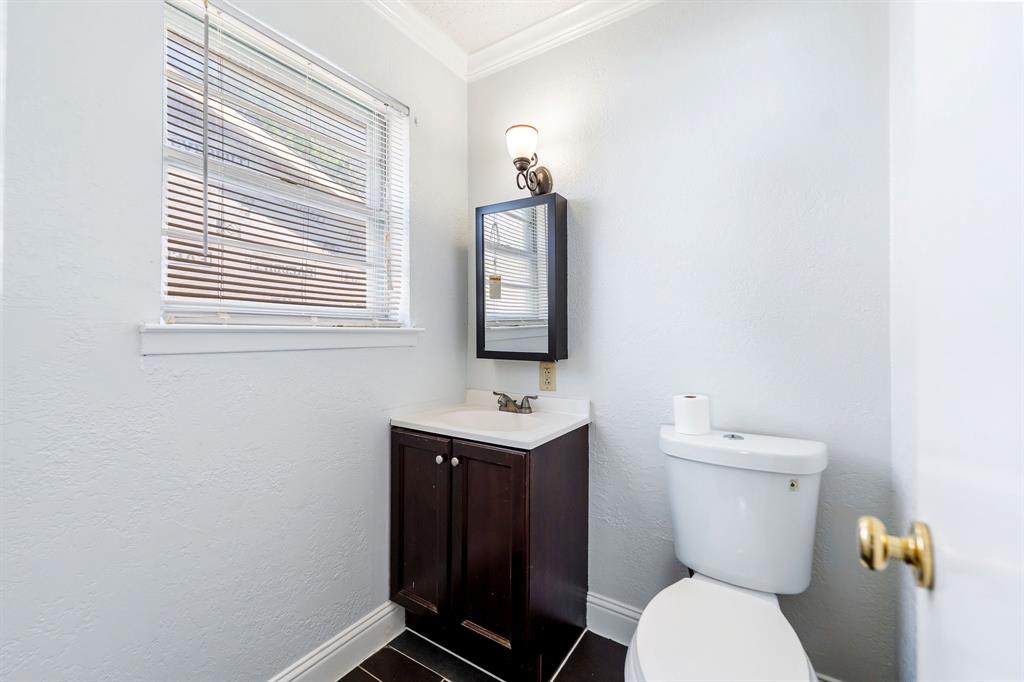 Freeway East Rev - Residential