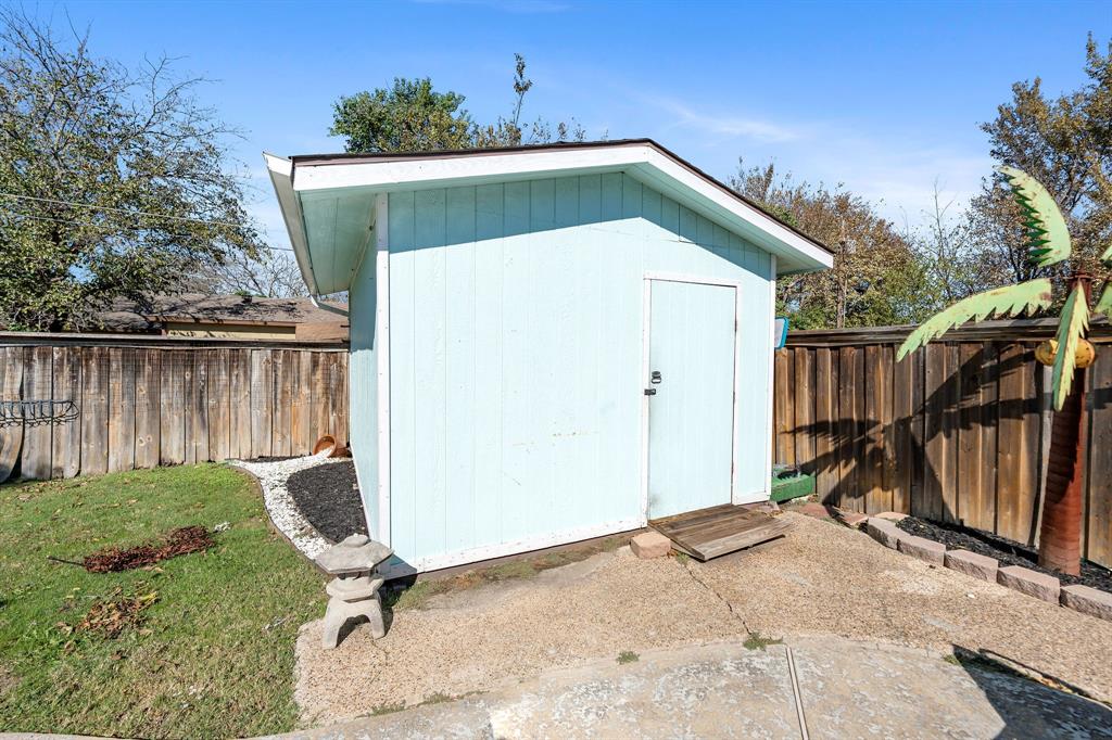 Freeway East Rev - Residential