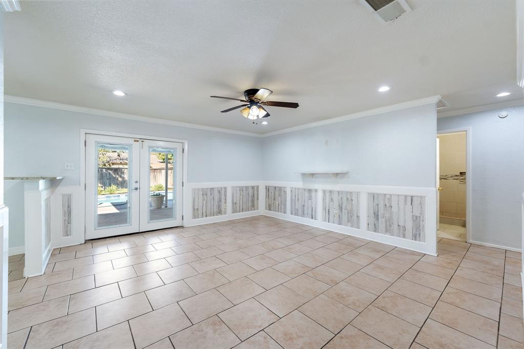 Freeway East Rev - Residential