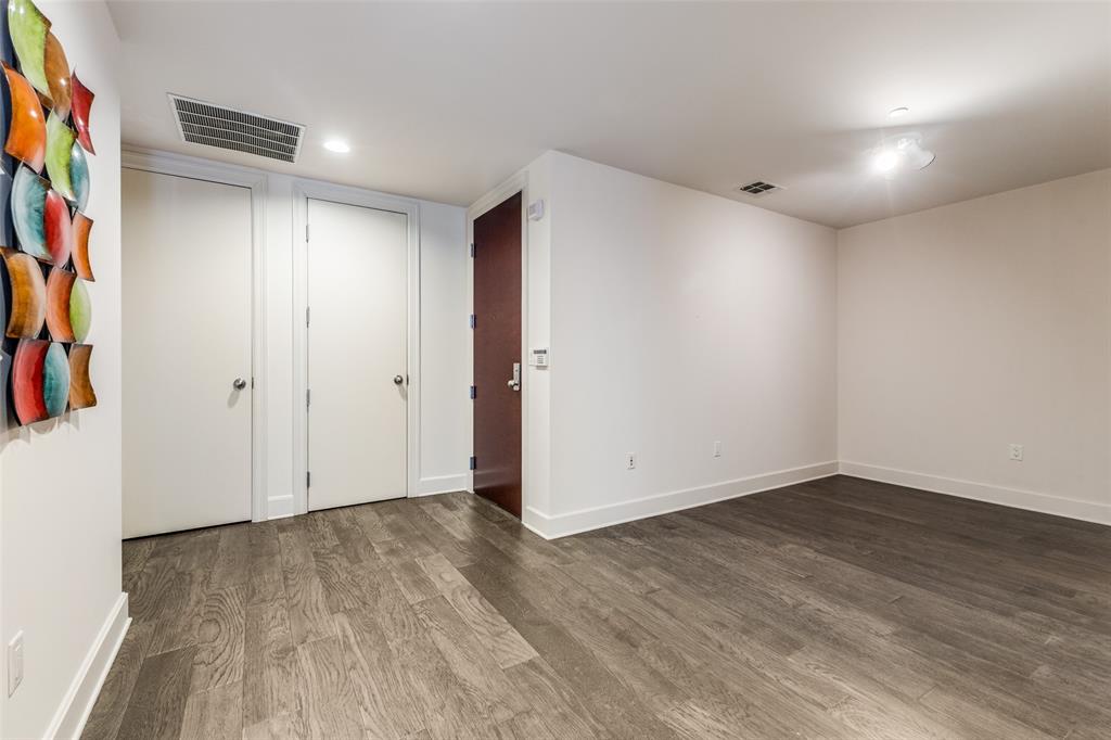 1505 Elm Street Condominiums - Residential