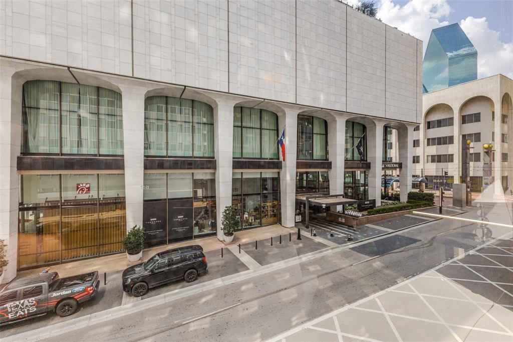 1505 Elm Street Condominiums - Residential