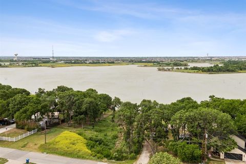 4547 & 4549 N Shore Drive The Colony TX 75056