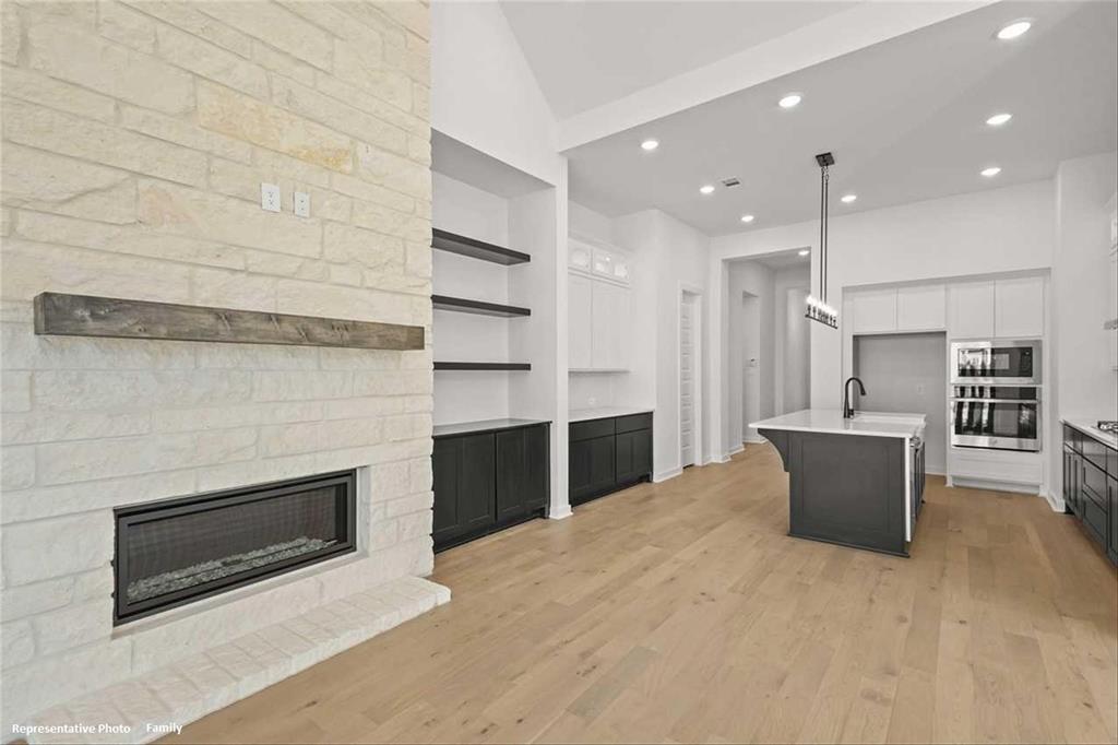 2815 Cedar Ridge