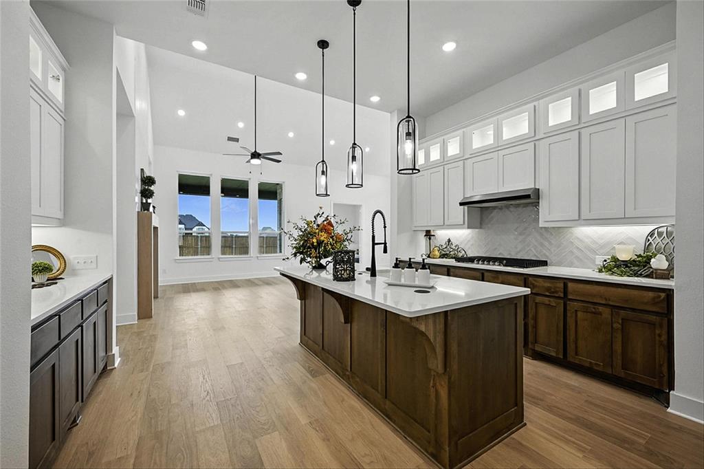 2815 Cedar Ridge