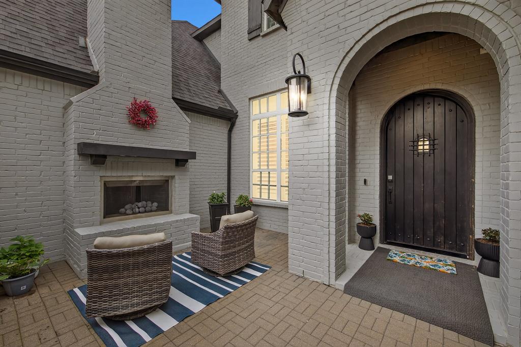 3387 Bellcrest Way