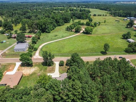 A home in Gilmer