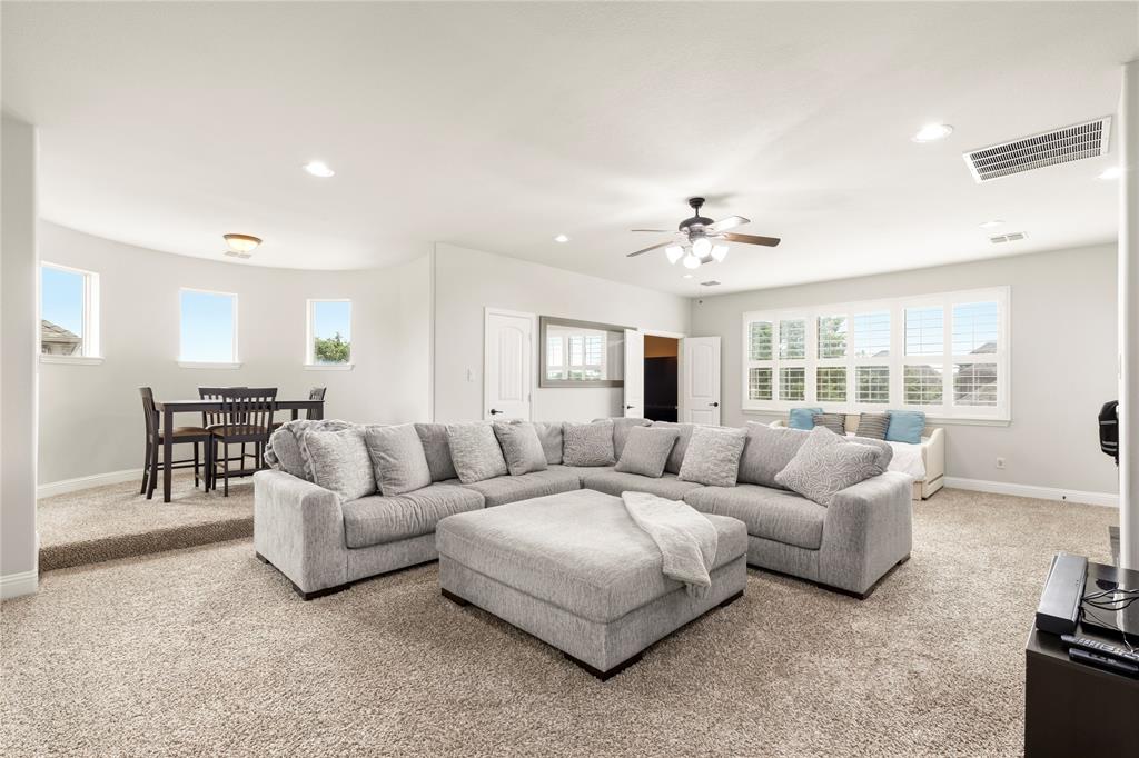 991 Rustic Lane