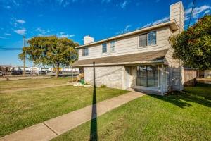 Warner Place - Residential Lease