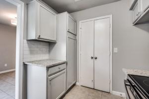 Warner Place - Residential Lease