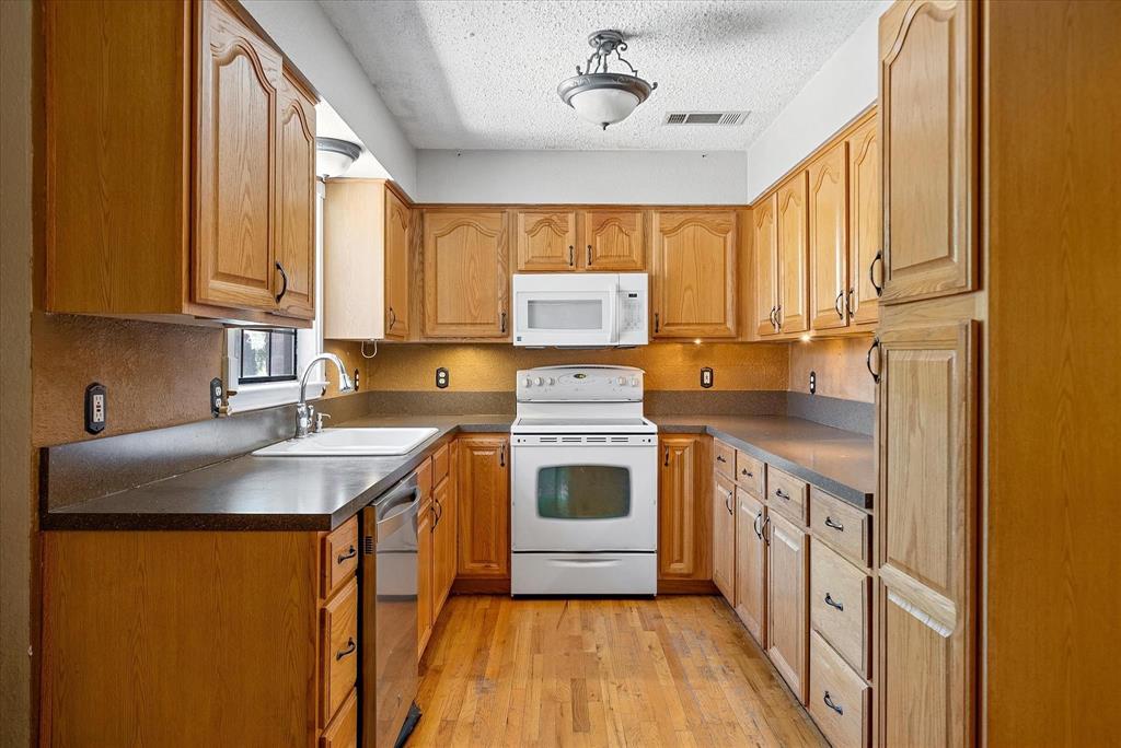 Robinwood Estates - Residential Lease