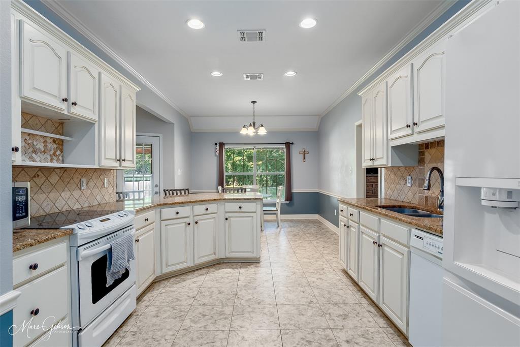 Benton, Louisiana 71006, United States, 4 Bedrooms Bedrooms, ,2 BathroomsBathrooms,Residential,Active,186746