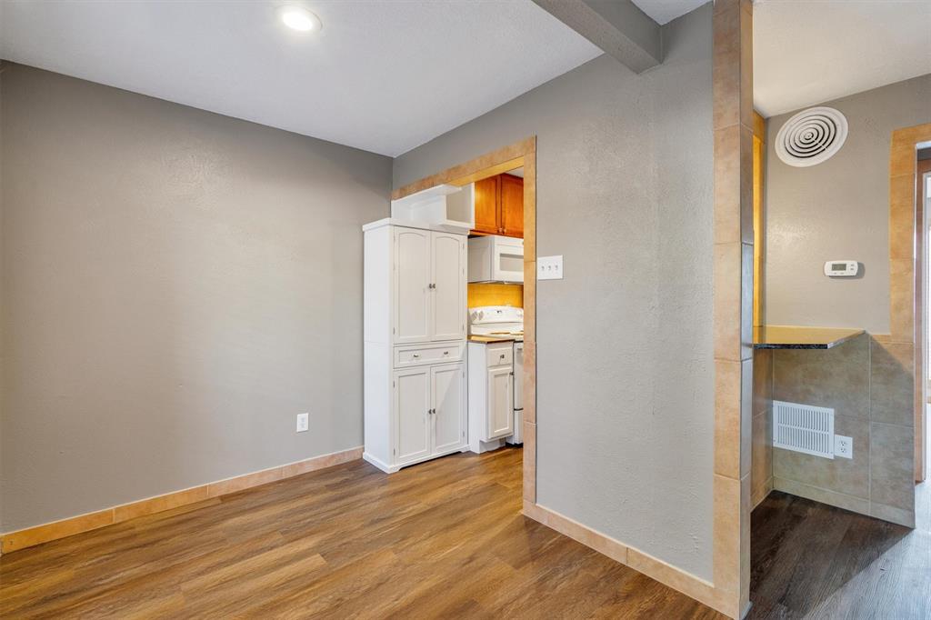 Richmond Square Condo - Residential Lease