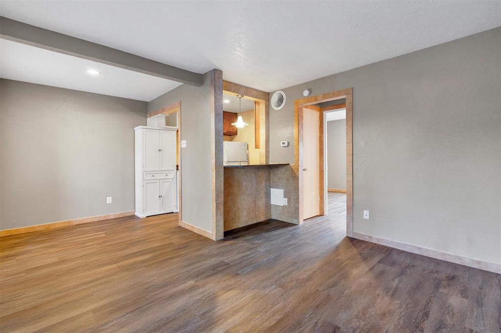 Richmond Square Condo - Residential Lease