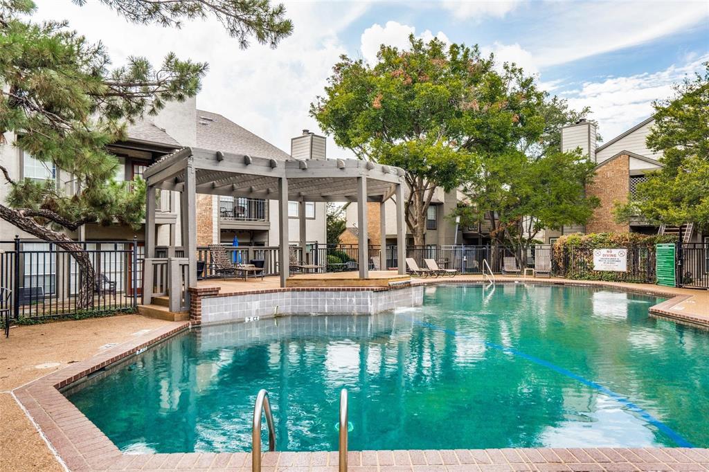 Pecan Square Condos Bldg Y - Residential