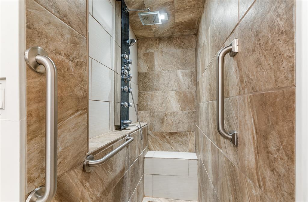 Royal Oaks Estates - Residential