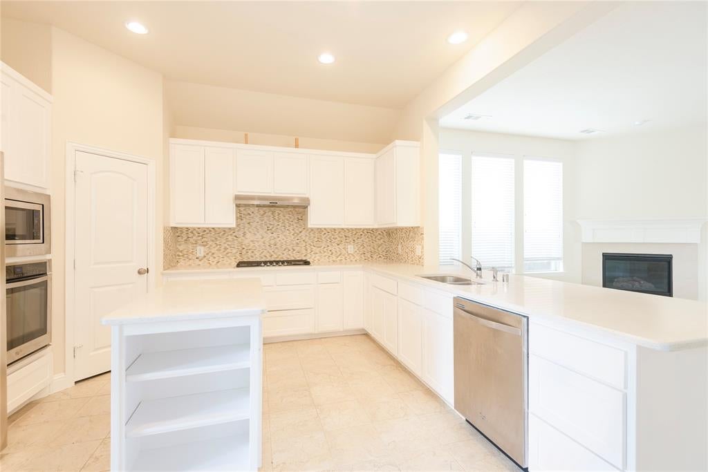709 Llano Falls Drive
