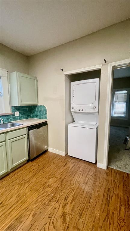 Henderson Ave - Residential Lease