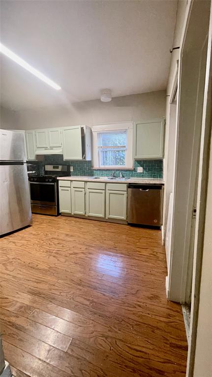 Henderson Ave - Residential Lease