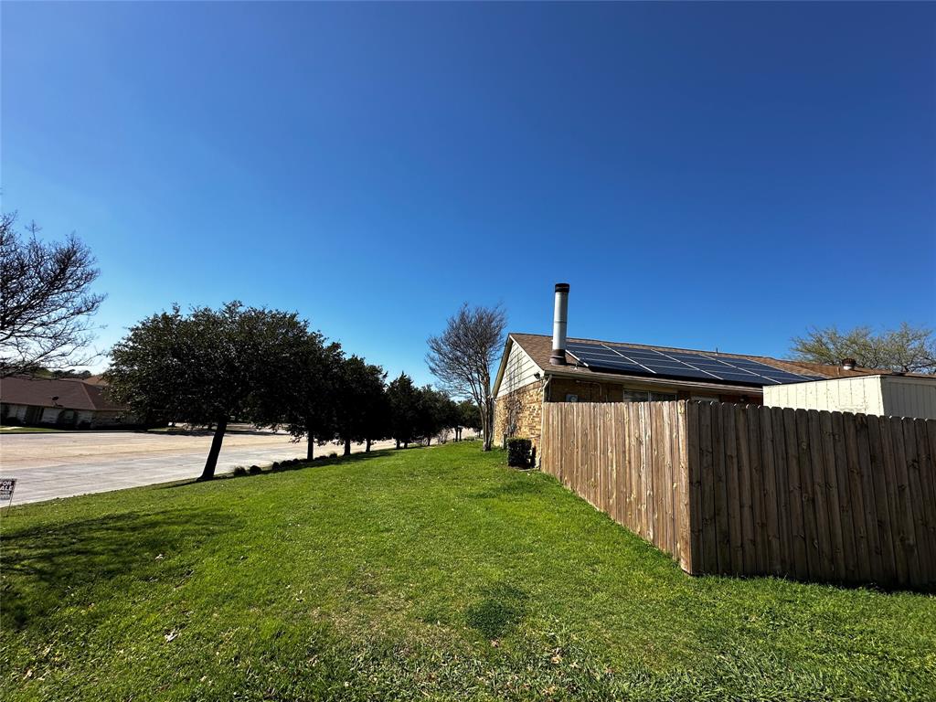1 E Mountain Lane 33