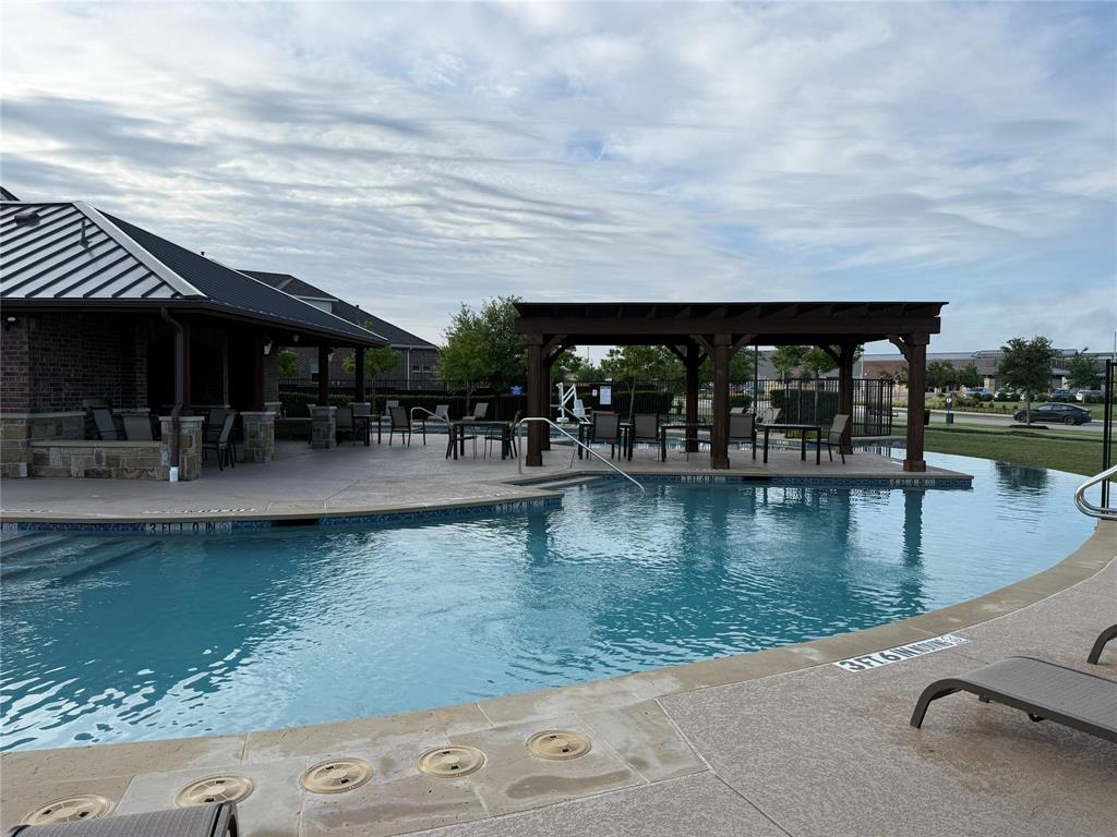 THE HIGHLANDS AT WESTRIDGE PHASE 4 - Residential