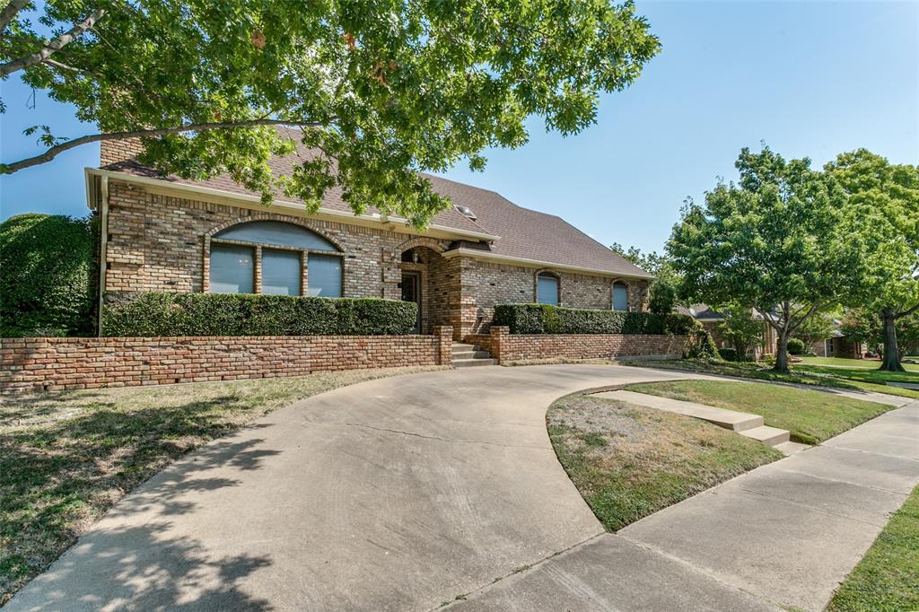2420 Stonegate Drive N