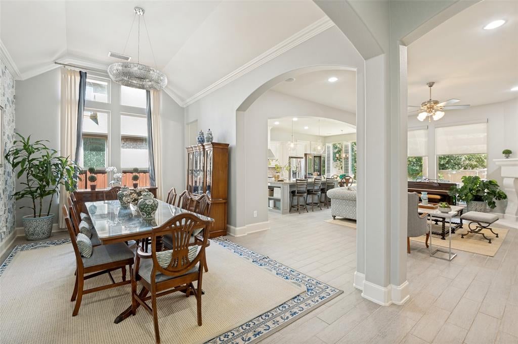 3323 Linkwood
