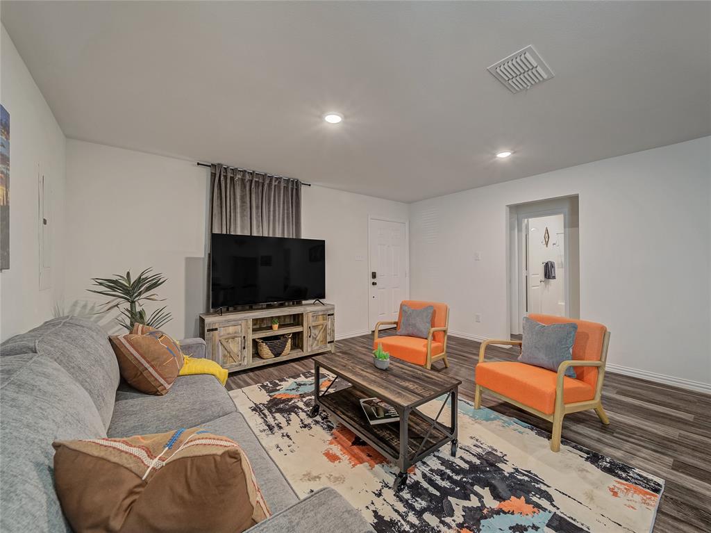 J P Simpson Surv Abs #1018 - Residential