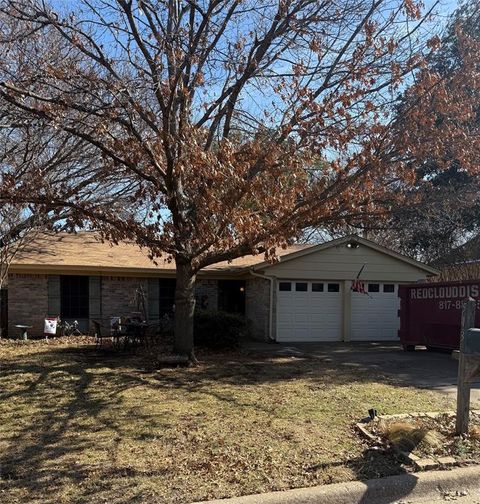 513 Baldwin Avenue Crowley TX 76036