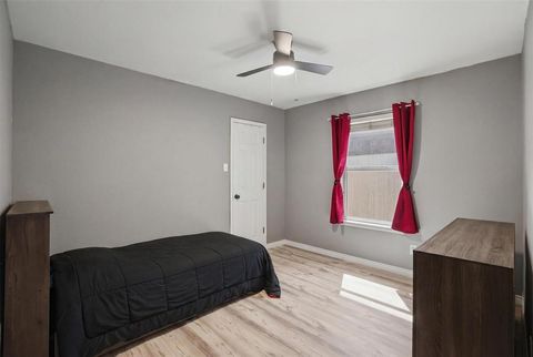 Tiny photo for 1035 Vinewood Avenue, Burleson, TX 76028 (MLS # 21198225)