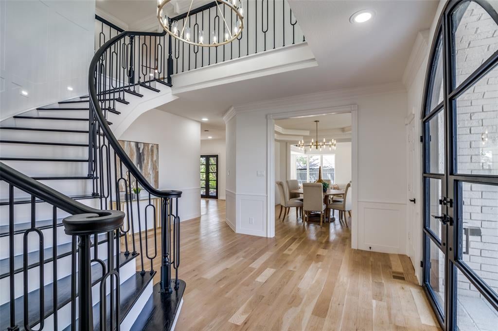 200 Krohn Court