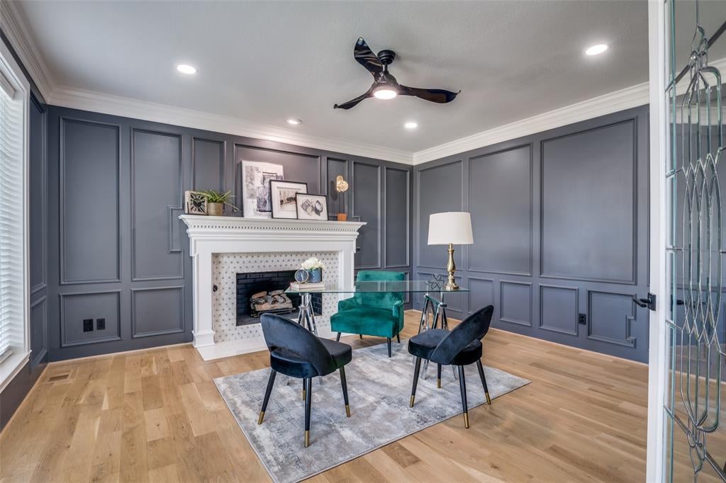 200 Krohn Court