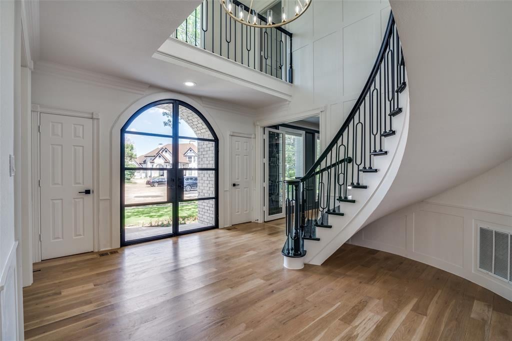200 Krohn Court