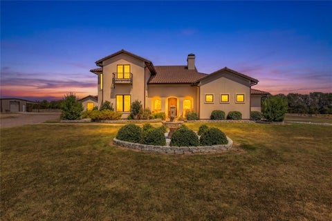 Photo of 11819 Farm Road 195, Paris, TX 75462 (MLS # 21399729)